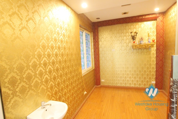 Beautiful 03 bedrooms apartment for rent near Kim Ma Street, Ba Dinh, Hanoi